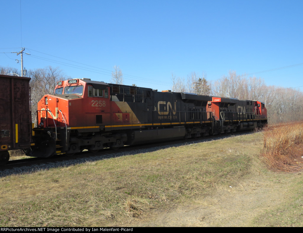 CN 2258